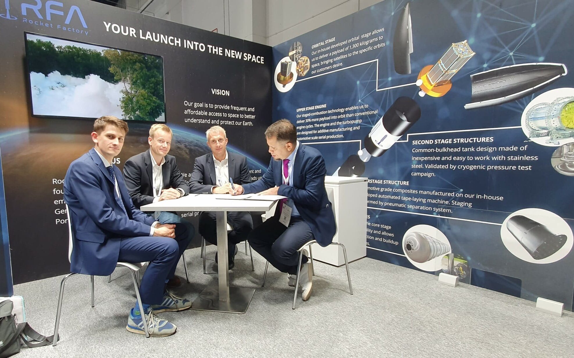 IAC 2021 Newsticker: Neutron Star Systems und Rocket Factory Augsburg unterzeichnen Vereinbarung für Start einer Demonstratormission.