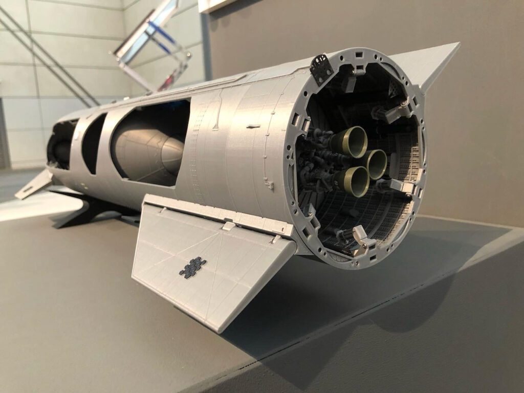 SpaceX Starship SN15 Cutaway (STARSHIP 3D) Außenansicht von unten
