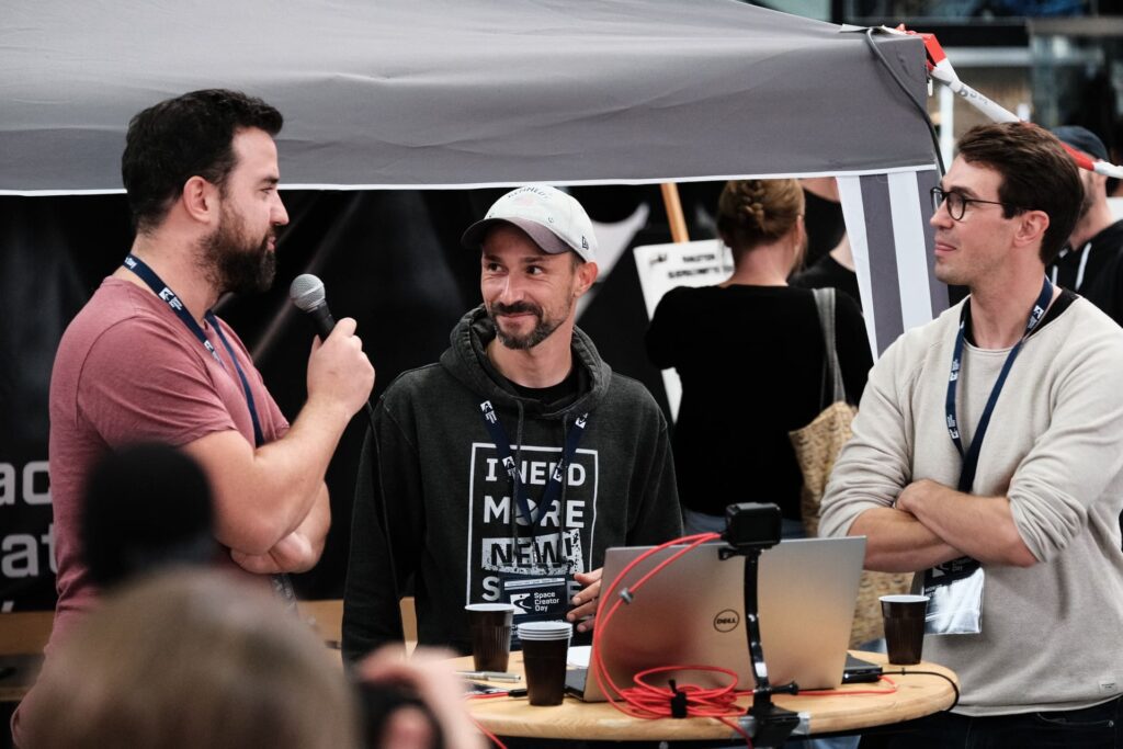 Talk auf dem SCD 2022 mit Tim (Astro-Tim) und Moritz (Senkrechtstarter); © Timo Imbrogno (Spaceping)