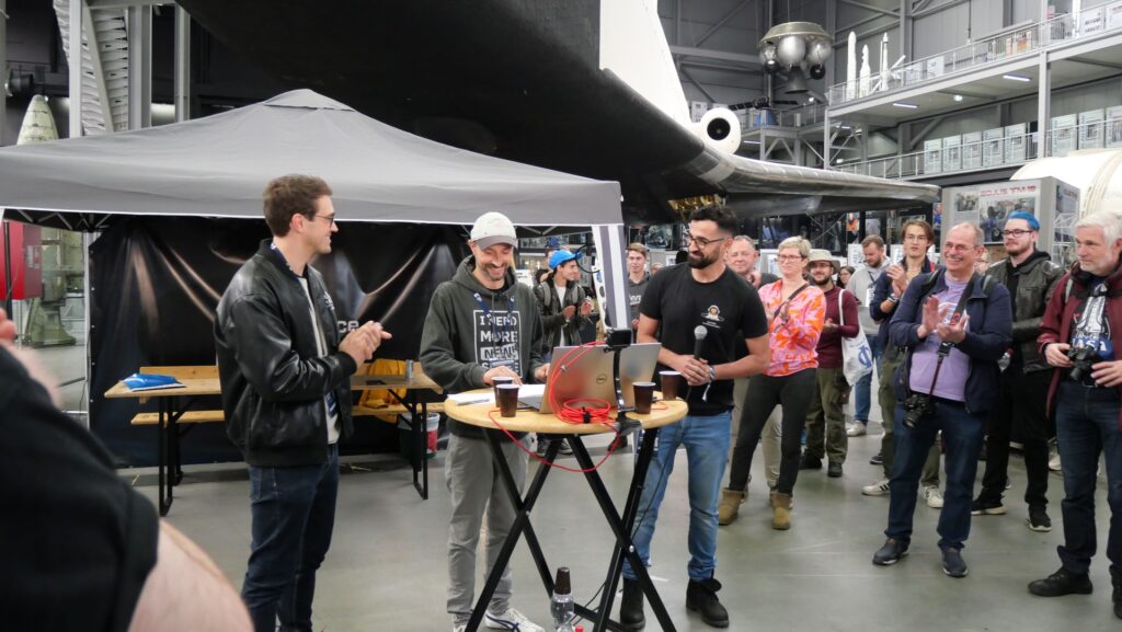 Talk auf dem Space Creator Day 2022 mit Moritz (Senkrechtstarter) und Sirwan (Mars Chroniken); © Astrodrom